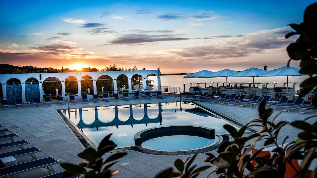 Hotel Mon Jardin Mahmudia Buitenkant foto